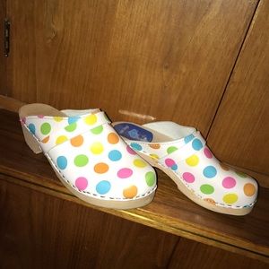 Polka dot Swedish Cape Clogs